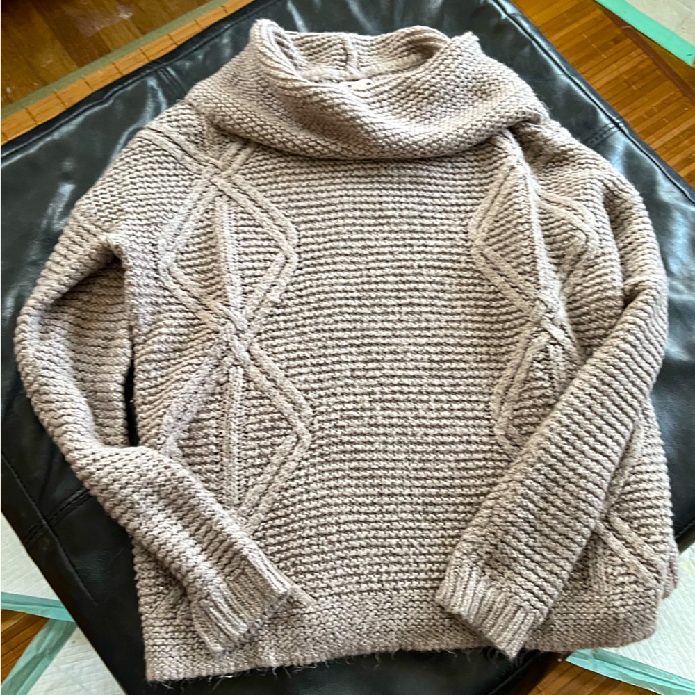 Sonoma Med Cowl Neck Beige w/ Gold Glittery Running Throughout